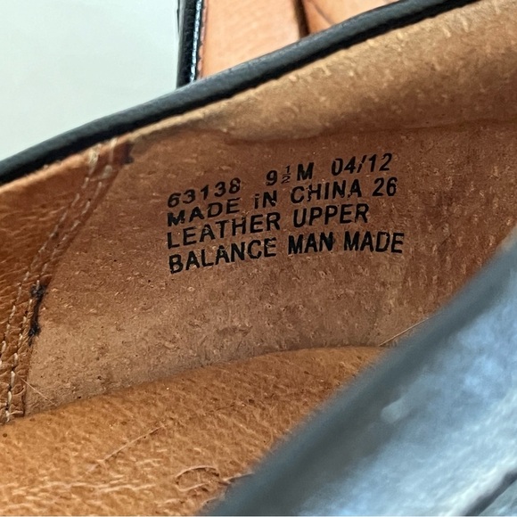 Clark’s Indigo Town Classic Preppy Black Leather Kiltie Loafer Pumps Womens 9.5M - Picture 11 of 15